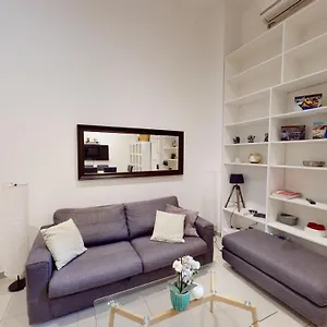 Spacious 3 Bedroom Maisonette Sliema